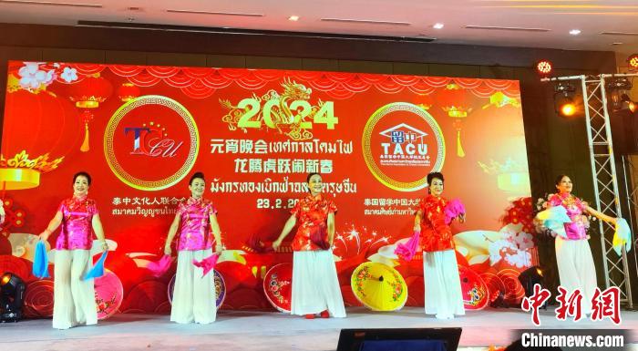 晚会现场。李映民 摄