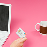 Amazon スペシャオンデマンドの無料体験を登録しました。つい先程その事を思い出し、解約しようと思ったのですができません。 Webから入り、アカウントと設定を押し、チャンネル設定を押しても登録したチャンネルはありませんと表示されます。自分は未成年でファミリーアカウントみたいのになっているので親のクレカや名前で登録されたので親のアカウントでやってみてもできませんでした。無料体験に登録して解約...