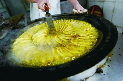 李记清真馆的牛肉锅贴。南京日报/紫金山新闻记者 段仁虎 摄