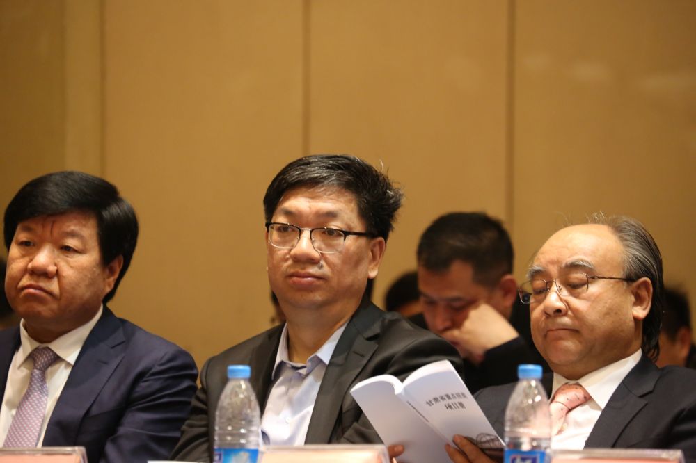 郭家学（中）-北京陕西企业商会会长、东盛集团（广誉远中药）董事长